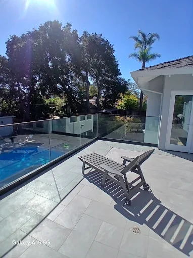 Sunnyvale glass balcony railing detail